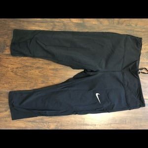 Nike Dri-fit black workout plant.